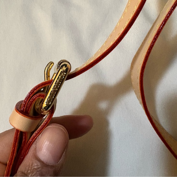 Stylish Drawstring Bucket Bag - Picture 12 of 16